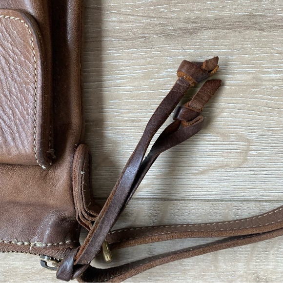 Vintage Roots genuine leather crossbody bag messenger style tribal bag - Picture 4 of 14